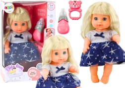 Baba matrózruhában