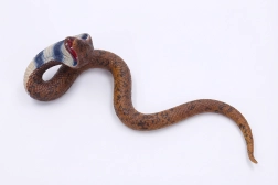 48 cm-es puha gumókobra