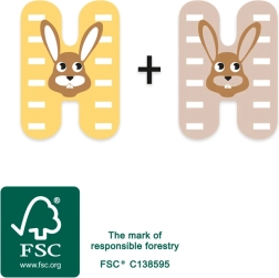 Fából készült H betű nyúllal