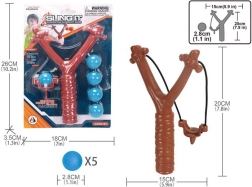 Csúzli öt labdával