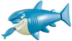 Vízbe felhúzható cápa