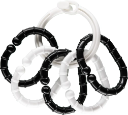 Fekete-fehér karikák függőkkel babáknak