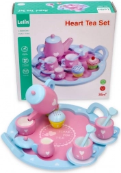 Fából készült teáskészlet szívecskékkel
