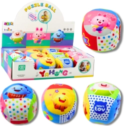 Színes puha labda csörgővel babáknak 9 cm