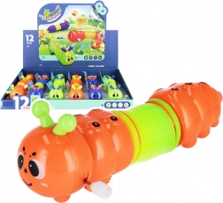 Felhúzható hernyó – 14 cm-es műanyag mozgó játék