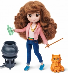 Harry Potter divatbaba Hermione kiegészítőkkel 20 cm