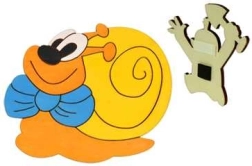 Fából készült dísz mágnes csiga