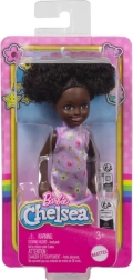 BARBIE Chelsea baba, lila virágmintás ruha, 15 cm