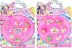 Különböző alakú és méretű gyöngyök