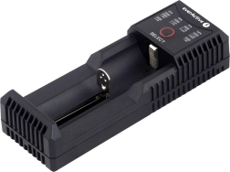 EVERACTIVE UC-100C univerzális töltő powerbank funkcióval Li-ion és Ni-MH akkumulátorokhoz