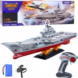 RC repülőgép-hordozó 1:438 fénnyel, 30 km/h