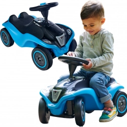 Nagy Bobby Autó kürttel és fényekkel