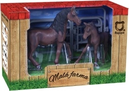 Barna lovak készlete karámmal