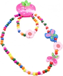 Nyaklánc és karkötő szett fából készült gyöngyökkel, pillangó motívummal