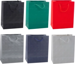 Díszzacskó dombornyomott négyzetekkel 23 × 18 × 10,5 cm