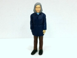 Férfialak kabátban, 12,6 cm