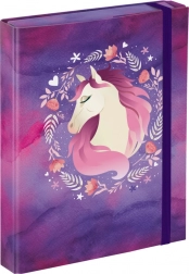 A5-ös méretű iskolai füzetborító lovas mintával