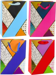 Papírtáska geometriai mintákkal 23 x 18 x 10,5 cm
