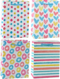 Színes ajándéktáska szívek, csillagok, pöttyök, csíkok