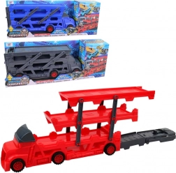 Piros teherautó szállítóval és versenypályával