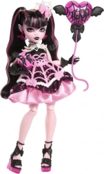 Monster High baba – rémisztően édes buli – Draculaura