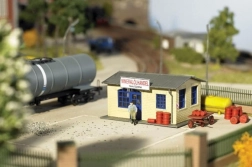 Piko Hobby Günther olajbolt – H0 építőkészlet