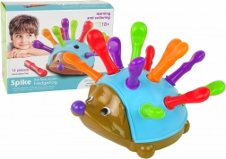 kék sündisznó rakosgatós játék színes tüskékkel