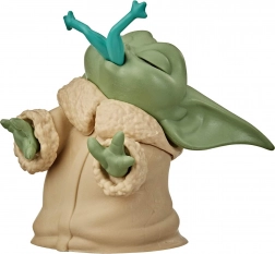 GROGU figura békával 6,5 cm a Hasbrótól – STAR WARS: THE MANDALORIAN