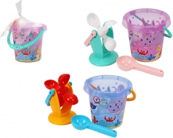 Műanyag homok- és vízjáték szett vödörrel és malommal hálóban 17 × 16 cm