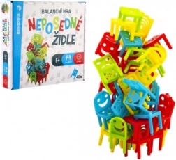 Neposedné székek egyensúlyozó játék gyerekeknek