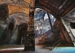 Puzzle Elveszett helyek: Boltozatos folyosó 1000 darab