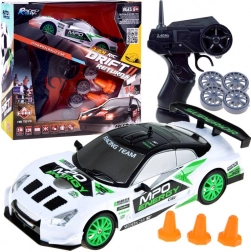 RC drift autó 1:24 távirányítóval és bójákkal
