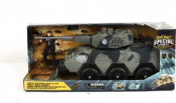 Katonai autó kiegészítőkkel