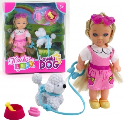 Mini baba kutyussal pórázon és tálka csonttal