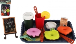 gyerek teaszertartás és konyhai készlet ételekkel tálcán