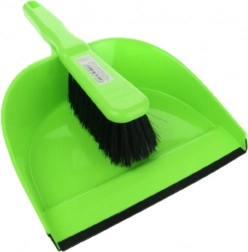 Fából készült húsvéti tojás pöttyökkel