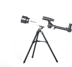 Nagy teljesítményű távcső nagyítással