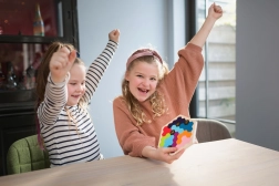 Logikai játék – méhecskés kirakó