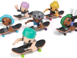 Tech Deck Sk8 Crew ujjdeszka figurával