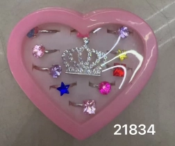 Gyűrűk kövekkel és koronával - készlet 11 darab