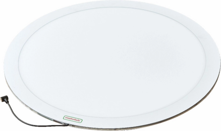 11 szín és folyamatos RGB átmenetek távirányítással