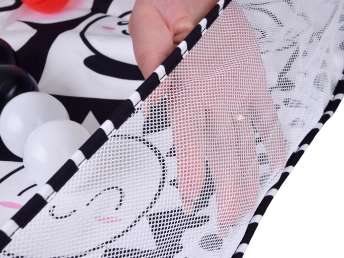 Karám hálós oldalfalakkal és labdakészlettel