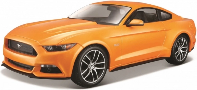 Gyűjtői modell Ford Mustang GT 2015 narancssárga színben 1:24