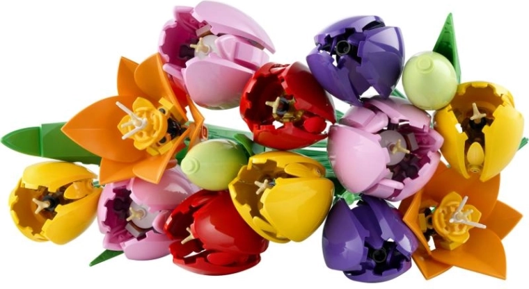 Élethű tulipánok élénk színekben