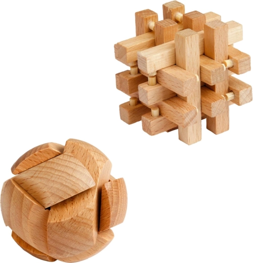 Minőségi természetes fa és sima kidolgozás