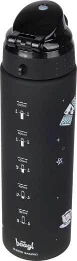 Praktikus 700 ml-es űrtartalom és jobb rálátás az ital mennyiségére