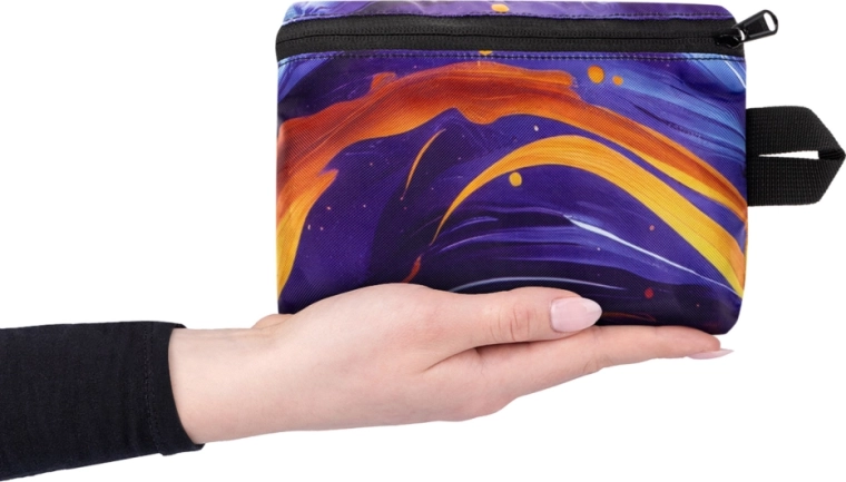 Összehajtható a saját zsebébe