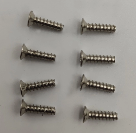 Süllyesztett csavarok 2×8 a Skull Nightstormhoz (8 db) Jamara