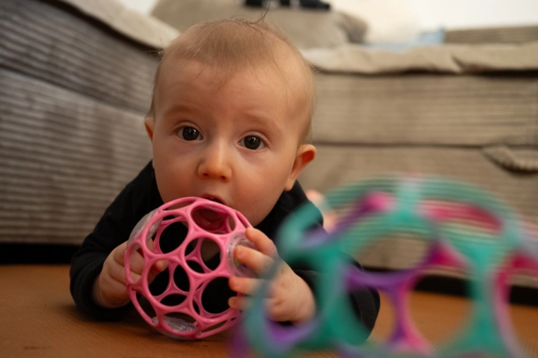 Könnyű, puha és biztonságos a legkisebbeknek