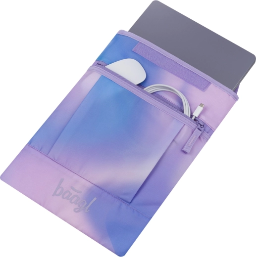 Praktikus elülső zseb YKK cipzárral